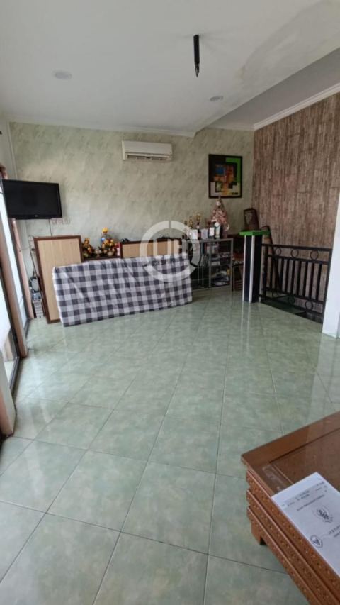 Rumah di jalan Jolotundo