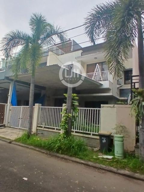 Rumah Dijual di Cluster Aralia Harapan Indah, Bekasi, Jawa Barat