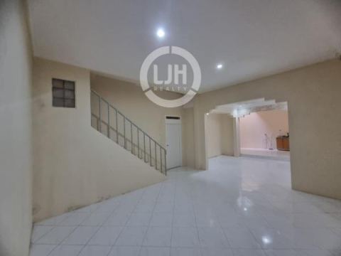 Jual Rumah Siap Pakai, Cocok Usaha dan Kantor Jalan Pekunden Semarang Tengah – 7100