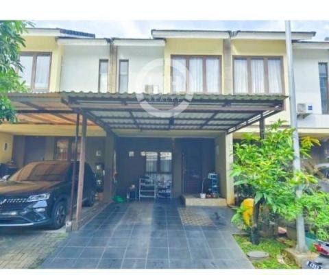 Rumah Kondisi Bagus Di Padma, Graha Raya