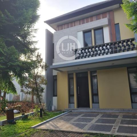 Rumah Siap Huni Di Regentown, The Eminent, BSD