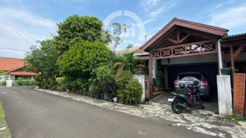 Rumah Luas di Komplek Dosen UI Ciputat, Dekat MRT & Rumah Sakit