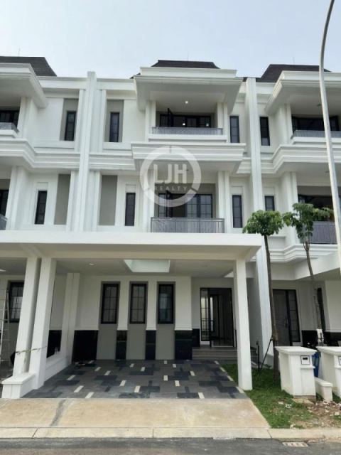 Rumah Mewah 3 Lantai di Sutera Winona Alam Sutera, Siap Huni
