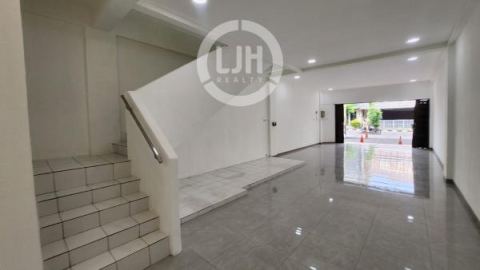 Jual Ruko Siap Pakai,Cocok usaha dan kantor Jl.M.T.Haryono. Jagalan Semarang – 10954