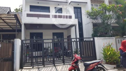 Rumah Full Renovasi di Villa Galaxy Bekasi 