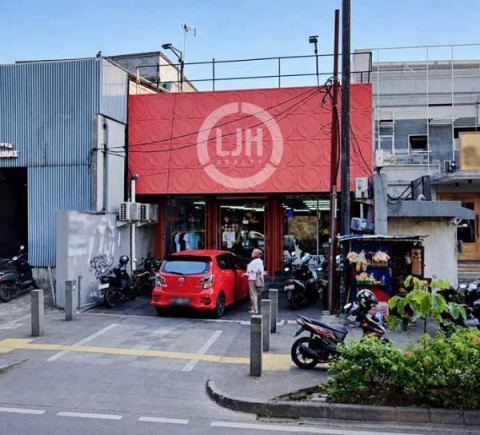 Disewakan Ruko Strategis Kemang Raya Jakarta Selatan - LB 210m², Area Komersial Premium