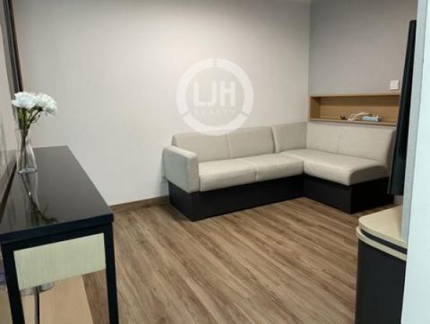 Apartemen di Kensington Royal Suites Kelapa Gading, Jakarta Utara, Cantik