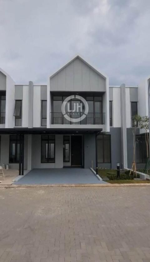 Rumah Siap Huni Kawasan Paramount Petals Tangerang