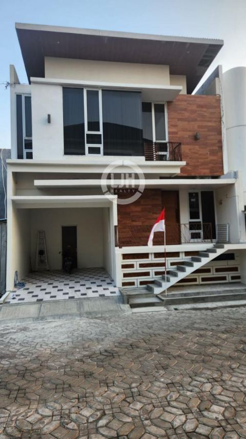 Rumah siap huni dan nyaman Pandean Lamper. Semarang – 10972