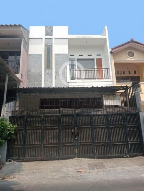 Rumah Lokasi Strategis di BCS Kelapa Gading Jakarta Utara