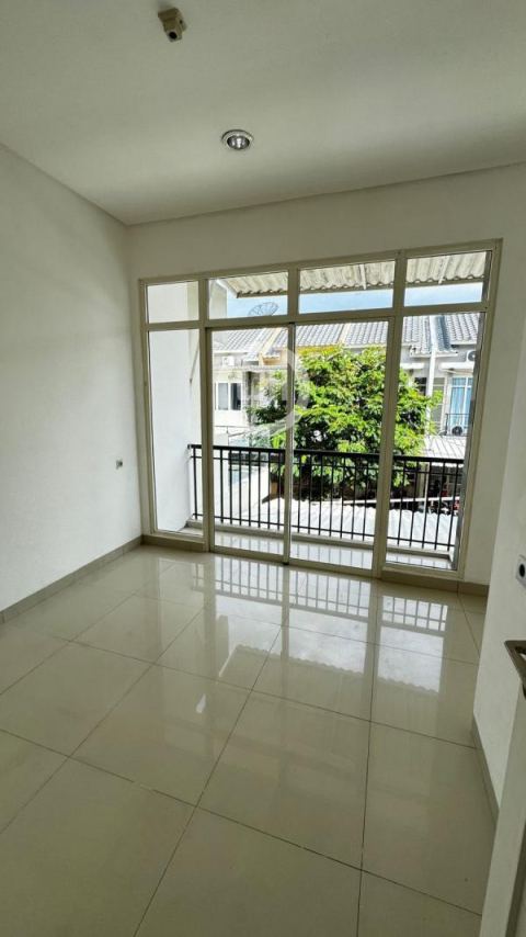 Rumah Cantik di Layar Permai PIK Jakarta Utara