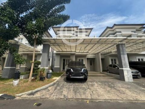 Rumah Water Terrace, Luas 180M2, Kamar 4+1, SHM, Fasilitas Clubhouse, Hanya 500M Dari Mall Living World, Akses Langsung Tol Tambun Grand Wisata Bekasi