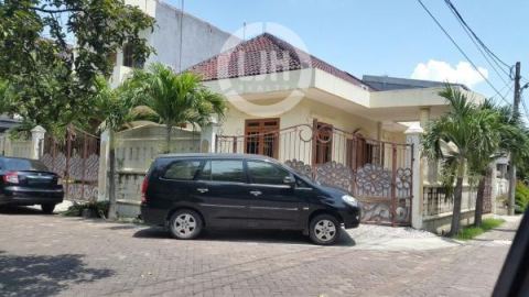 Rumah Hook di Gading Griya Lestari Kelapa Gading Jakarta Utara