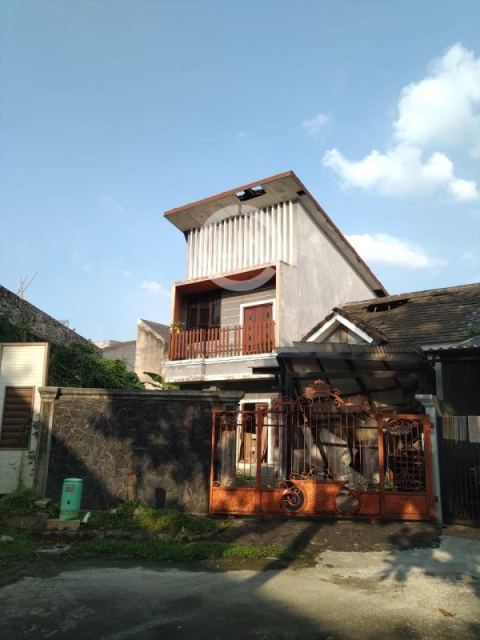Dijual Rumah Fluorite Serpong Park Tangerang Selatan
