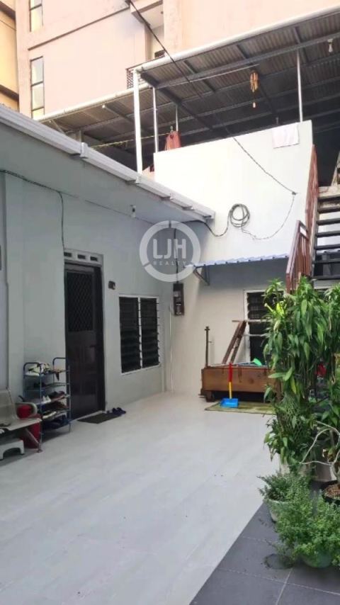Rumah Nyaman Siap Huni di Jl. Kramat Kwitang, Jakarta Pusat.