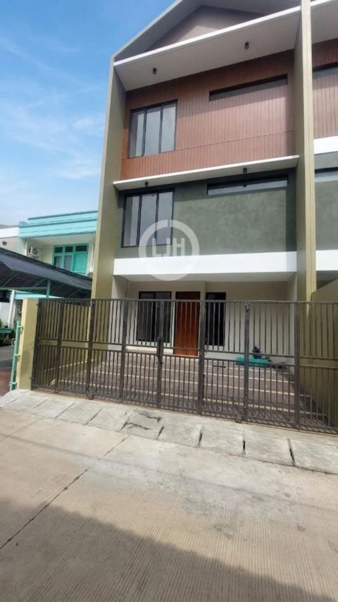 Dijual Rumah Brand New di BCS Kelapa Gading Jakarta Utara