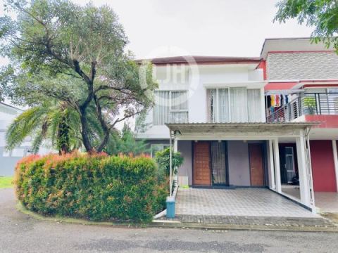 Dijual Rumah Hoek Eastern Cosmo The Icon BSD City