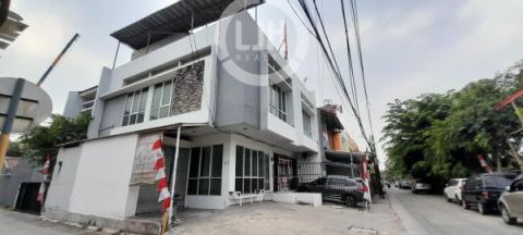 Ruko Disewakan di BCS Kelapa Gading Jakarta Utara Lokasi Strategis