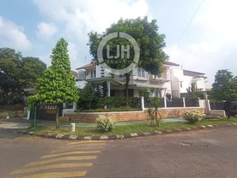 Rumah Hook Siap Huni di Kemang Pratama 3, Bekasi, Jawa Barat.