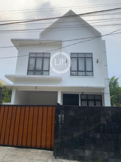 Rumah Dijual di Cimanggis Depok Jawa Barat Luas dan Nyaman