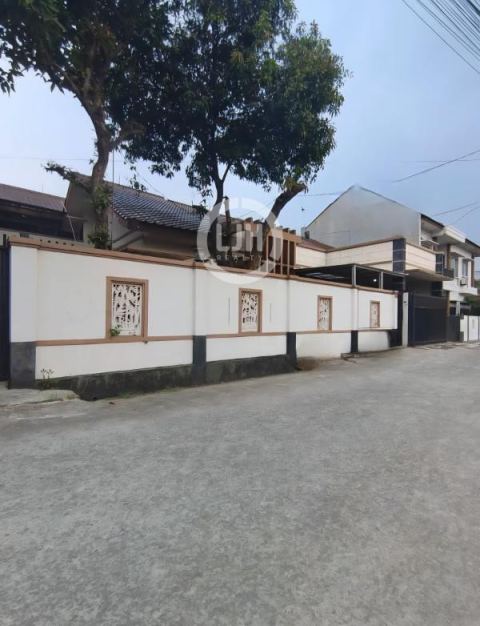 Rumah Luas Siap Huni di Radiance Villa Jatisampurna Pondok Gede Bekasi 