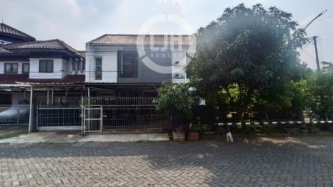 Rumah Hoek 2 Lantai di Kemang Pratama 1 Bekasi 