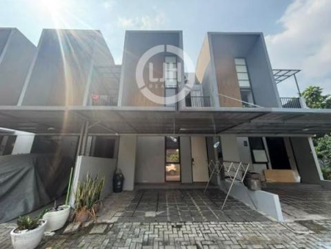 Rumah Cluster O2+, Full Renovasi, 2 Lantai, Luas Bangunan 80M2, SHM, Akses Langsung Tol Tambun, 500M Dari Mall Living World Grand Wisata Bekasi