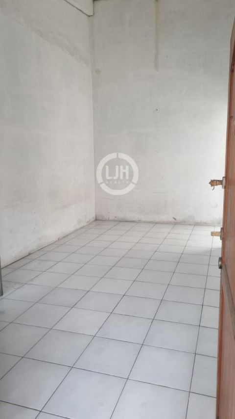 Rumah siap huni dan nyaman daerah Banyumanik Semarang – 11227