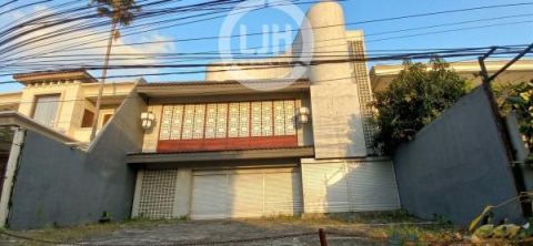 Rumah nyaman Jl. Sisingamangaraja. Semarang Selatan – 11240
