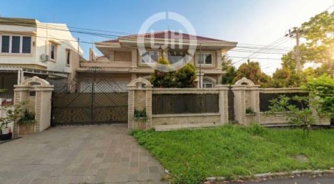 Rumah siap huni dan nyaman Jl. Sibayak Semarang Selatan – 11245