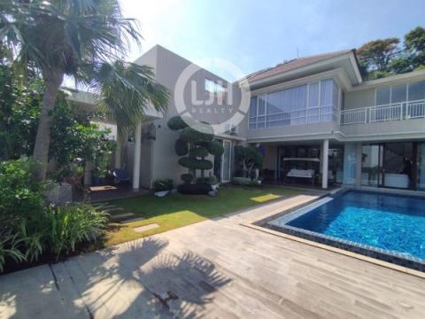 Rumah siap huni dan nyaman Citrasun Garden Semarang Selatan – 11254