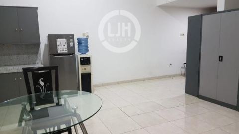 Rumah siap huni di jalan Pati Unus
