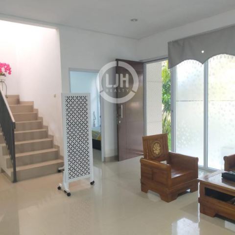 Rumah siap huni di BSB Village