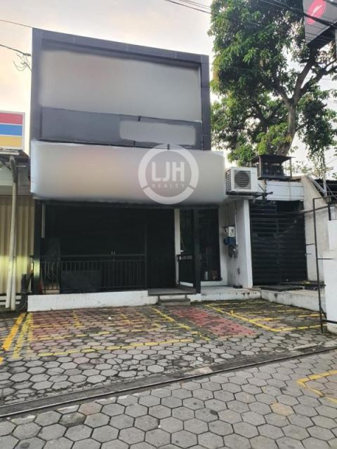 Ruko bagus di jalan Sultan Agung