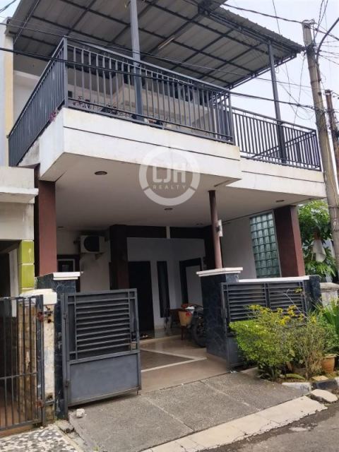Rumah 2 Lantai Cantik di Limus Pratama Regency