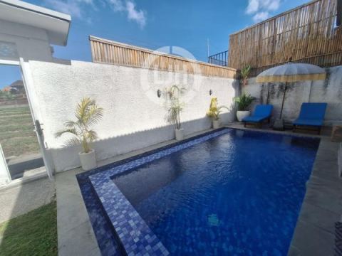 3 bedrooms villa for rent at Canggu, strategic location, well maintained, close to  Batu Bolong Beach