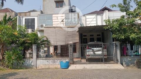 Dijual Rumah di Kota Harapan Indah nan luas (D0423)