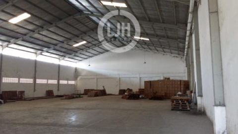 Gudang di Kawasan Industri Candi