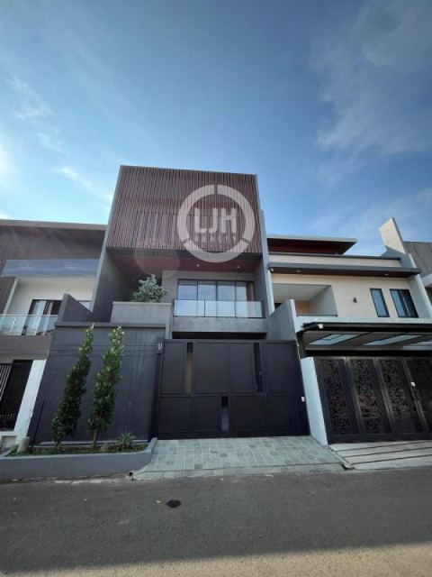 Rumah Siap Huni Di Taman Permata Buana, Jakarta Barat