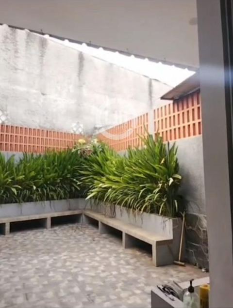 Disewakan Ruang Usaha di Jalan Raya Viktor Tangerang Selatan