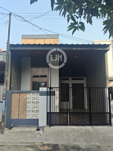 Rumah Dijual di Villa Gading Harapan Bekasi Jawa Barat Siap Huni