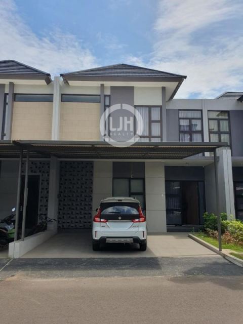 Rumah Strategis Di Cherry Ville, Grand Wisata, Bekasi