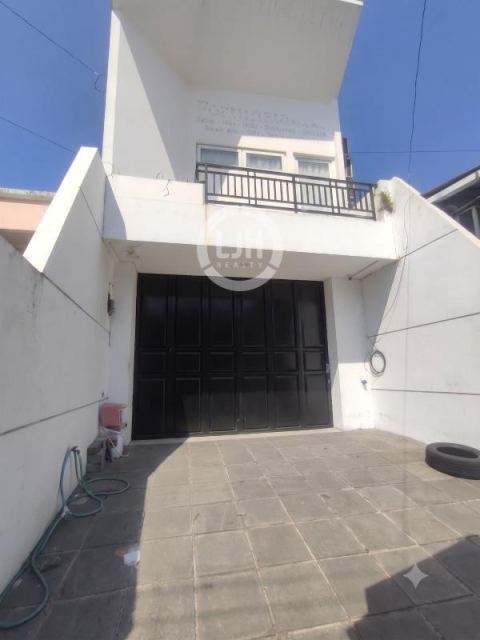 Ruko cocok usaha Jl. Wonodri. Semarang Selatan-11611