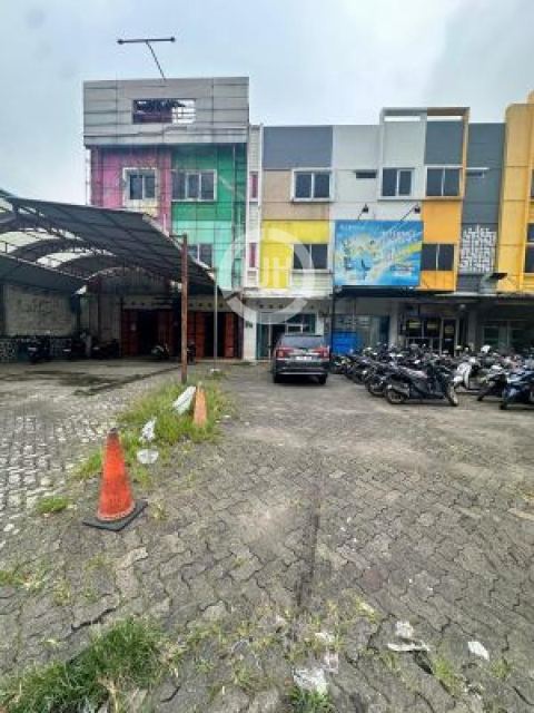 Ruko Komplek Graha Kartika Pratama, Luas Bangunan 216M2, Parkir Luas dan Tidak Berbayar, bisa KPR, Bojong Kota Bogor