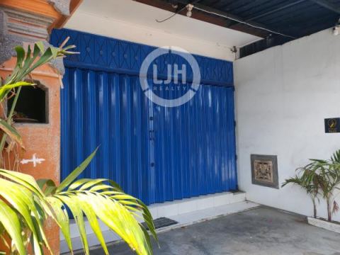 Shophouse For Lease, Very Strategic Location in Denpasar, Suitable For Business