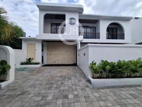 Brand New Santorini Style Villa At Jl. Pantai Berawa, Tibubeneng, Canggu
