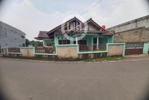 Rumah dengan Lokasi Strategis Di antara Alam Sutera, Graha Raya & Melati Mas