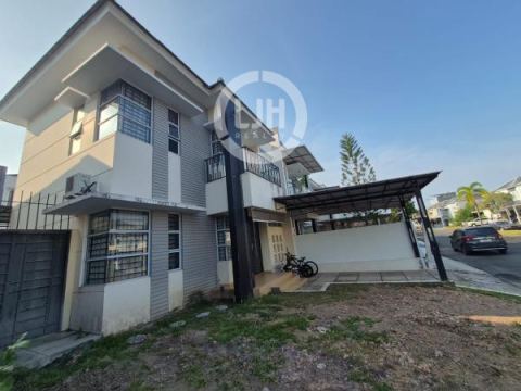 Disewakan Rumah Taman Golf Residence, Sukajadi