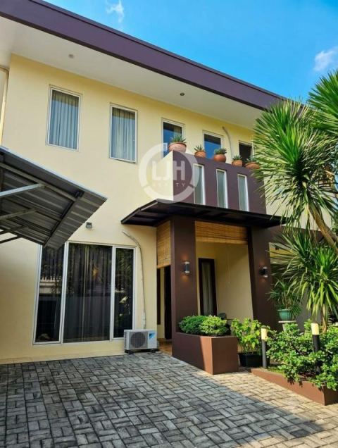 Rumah 2 lantai lokasi strategis di Blok J Cinere Estate Limo Depok