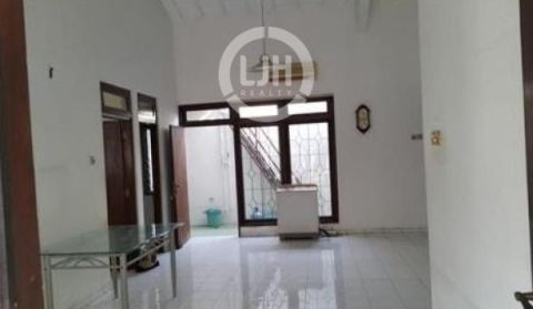 Rumah siap huni di Tambak Mas